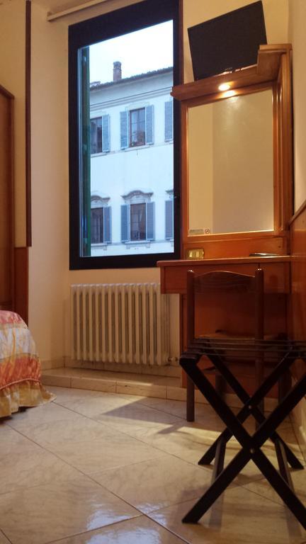 Hotel Lorena Firenze Bagian luar foto