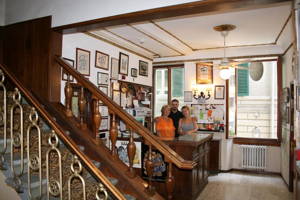 Hotel Lorena Firenze Bagian luar foto
